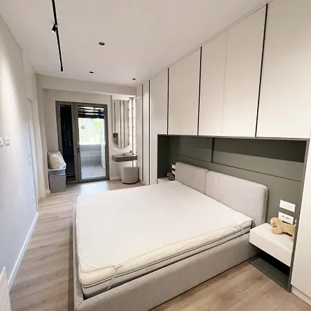 Apartment Modern New Apt, Prime Location&view