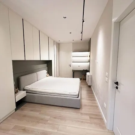 Modern New Apt, Prime Location&view * Tirana