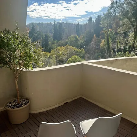 Apartment Modern New Apt, Prime Location&view